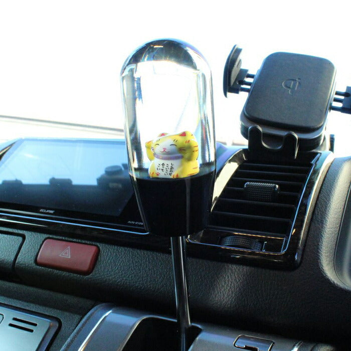 シフトノブ 招き猫 花 9.3cm 変換アダプター付き 汎用 まねきねこ まねき猫 AT MT シフトノブ 交換 トラック 大型 車 ジムニー ハイエース GR86 86 BRZ などに おもしろ かわいい クリスタル ロング 口径変換 アダプター JDM ドリ車 走り屋 軽トラ