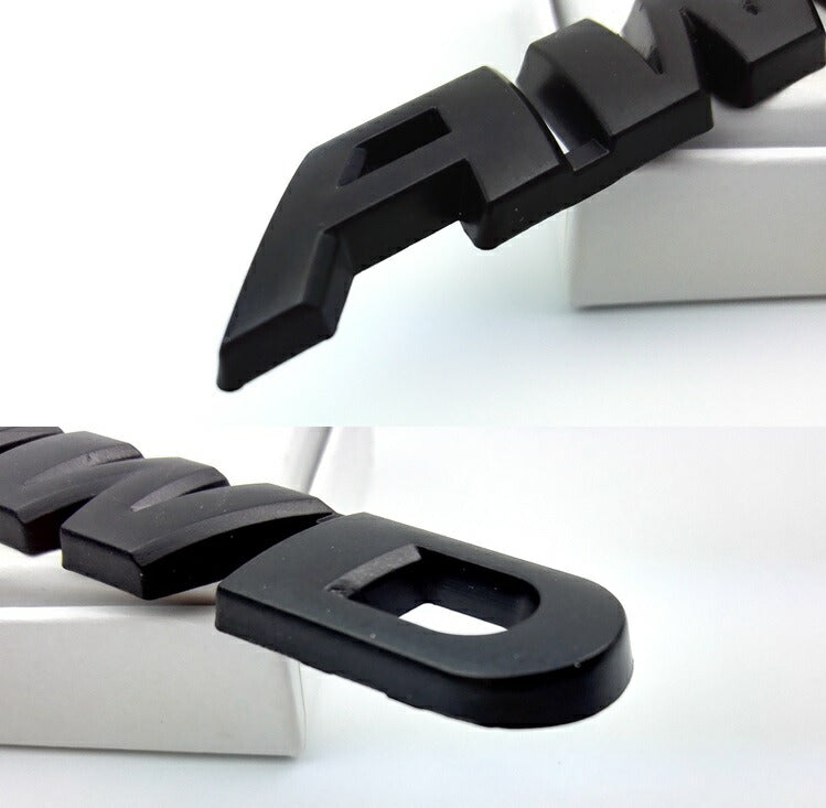 AWD エンブレム ブラック 金属製 汎用 送料無料 両面テープ貼り付け ホンダ HONDA スバル SUBARU トヨタ TOYOTA ステッカー ドレスアップ カスタムパーツ 外装 車用品 カーアクセサリー おしゃれ 女性 男性 人気 カーアクセ 小物