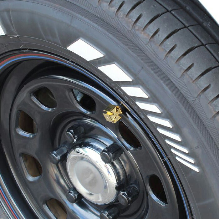 アイアンクロス タイヤ エアバルブ キャップ 4個セット バルブキャップ 十字架 型 車 トラック バイク アメリカン チョッパー アメ車 エアバルブキャップ ホイール エアー エアーバルブ 汎用 ハーレー ハーレーダビッドソン カスタム パーツ