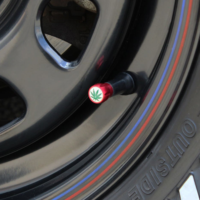 大麻柄 エア バルブ キャップ アルミ製 4個セット マリファナ柄 タイヤ 空気入れ 車 バイク 原付 エアバルブ エアーバルブ 交換 ヘンプ柄 ガンジャ エアバルブキャップ エアーバルブキャップ アクセサリー カスタム パーツ