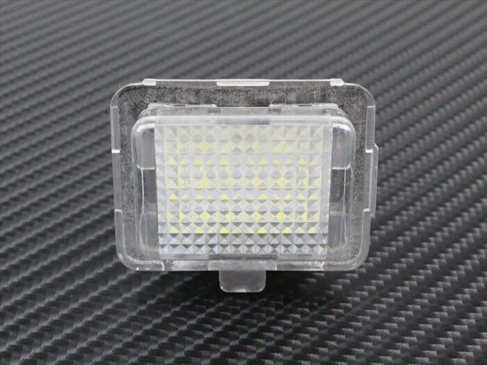 BMW LED ライセンスランプ 1台分 2個入り E71 E72 E70 E39 E60 E61 E81 E82 E90 E91 E92 E93 E84 F45 F22 F30 F31 F35 F32 F33 F36 F10 F11 F25 F26 F15 F16 など ナンバー灯 警告灯 キャンセラー内蔵【カー用品のお店BeeTech】カスタマイズ 車用品 電飾パーツ ドレスアップ