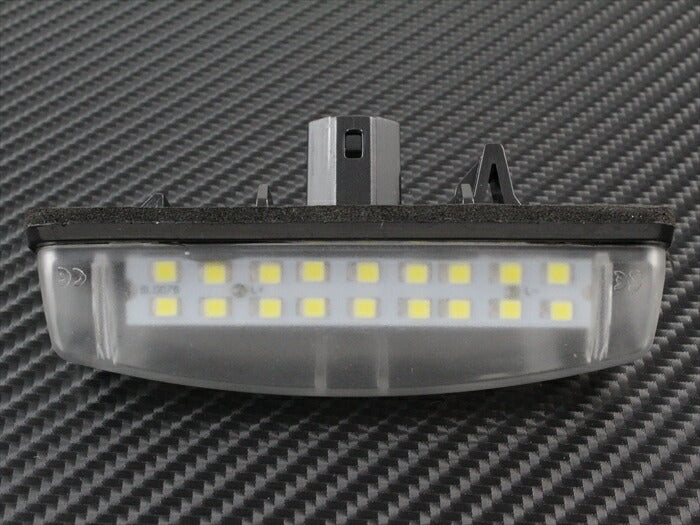 BENZ ベンツ LED ライセンスランプ 1台分(2個入り) 送料無料 W203 W211 W219 など 警告灯キャンセラー内蔵 ナンバー灯 専用設計【カー用品のお店BeeTech】カスタマイズ 車用品 電飾パーツ ドレスアップ デコレーション